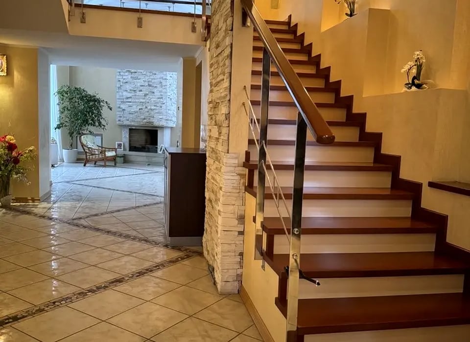 П’ятикімнатна квартира