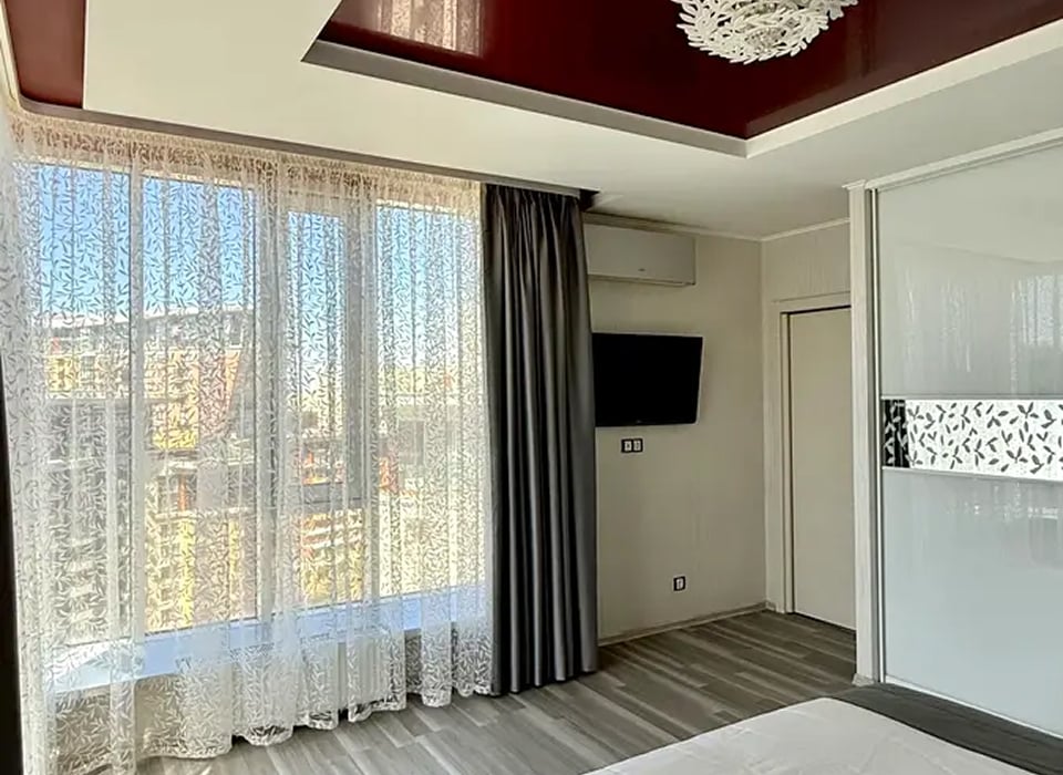 Чотирикімнатна квартира