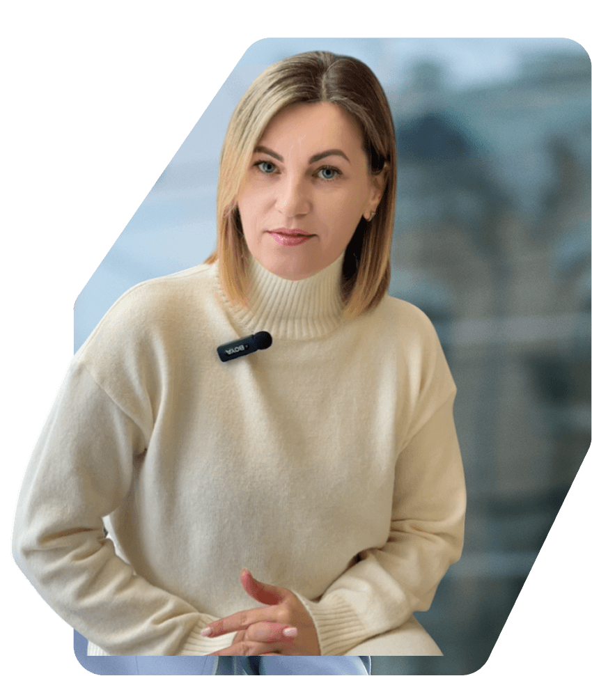 Олена Бондарук - агент нерухомості